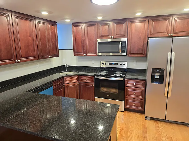 370 Prospect St #6 — Photo 11