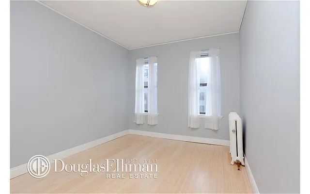 Sold by Douglas Elliman | media 10