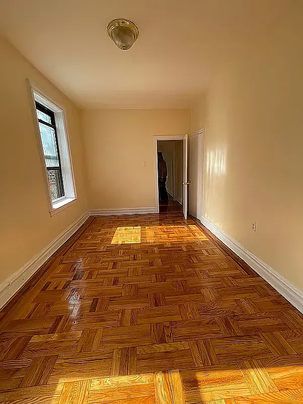 1435 Carroll Street — Photo 2