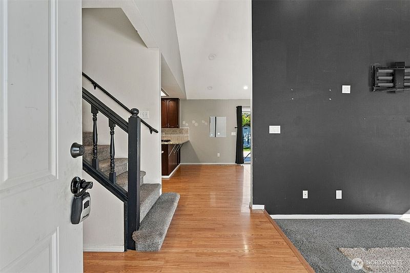 4th image of 1471 Florence St