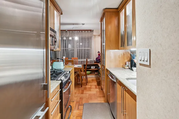 Sold by Brown Harris Stevens Forest Hills LLC | media 11