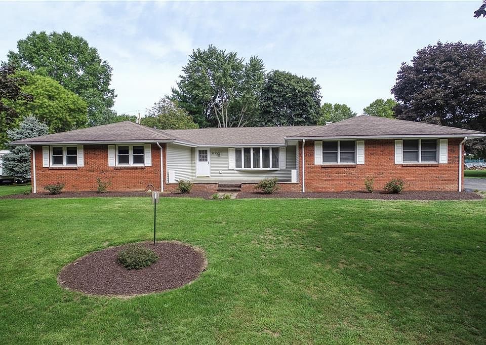 1st image of 3753 Pearson Ave