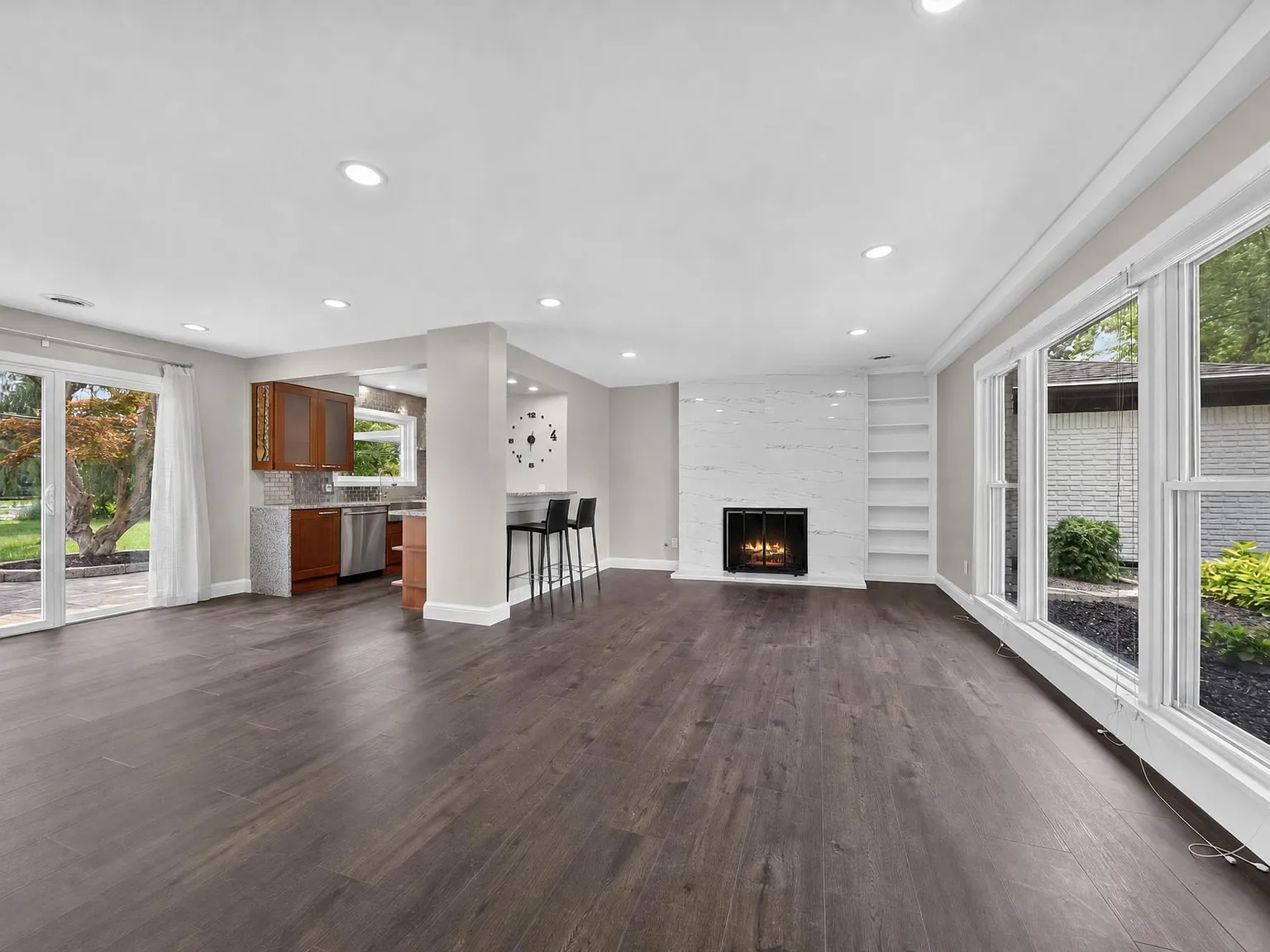 4 bed, 1700 sqft, $4,999 — Photo 4
