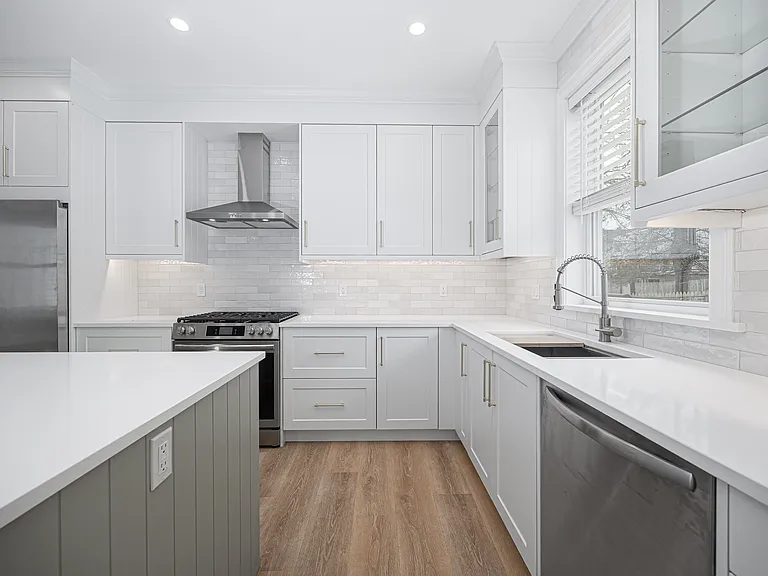 6 Edgewood St — Photo 8