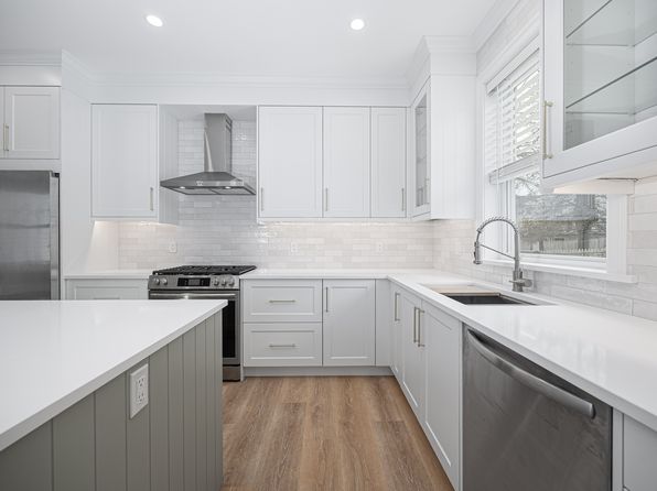 6 Edgewood St