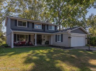 43133 Barchester Rd, Canton, MI 48187