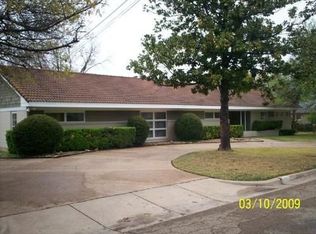 3209 Oakridge Ln, Waco, TX 76708