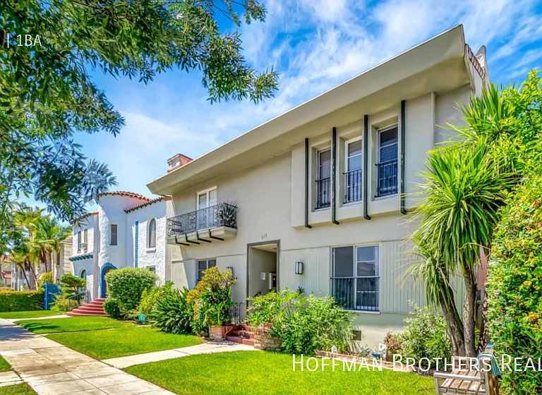 215 S Elm Dr #104 — Photo 8