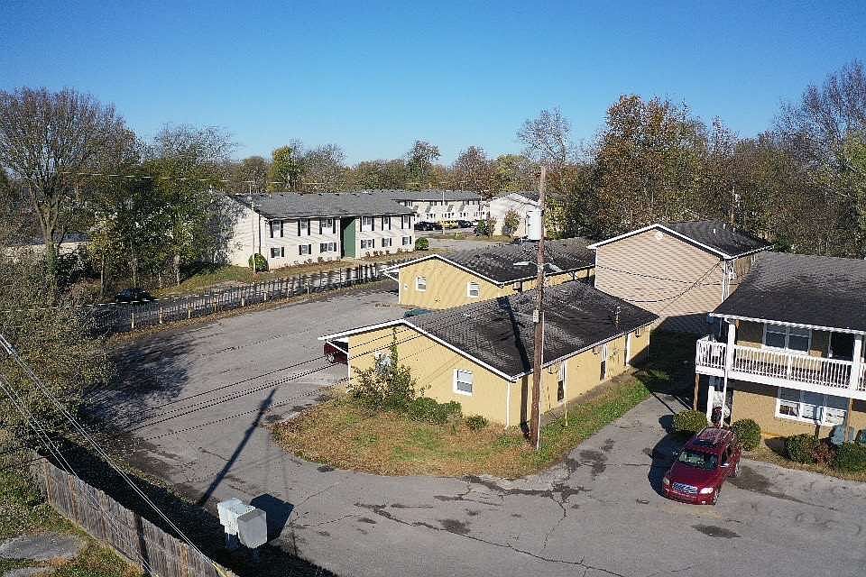 2nd image of 352 Cherry Way