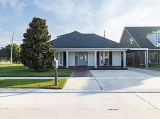 4208 Newport Dr, Meraux, LA 70075