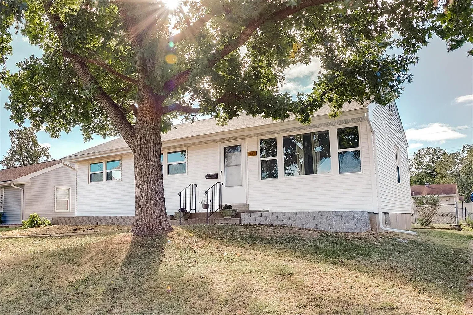 7808 Leona St photo 1
