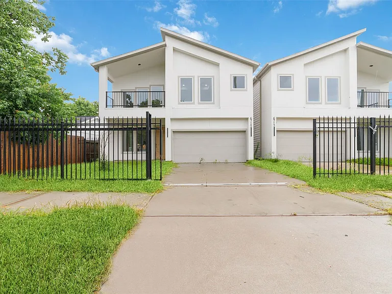 6717 England St — Photo 2