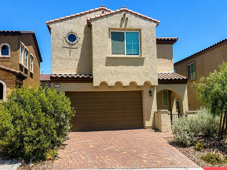 10620 Carnes Ave — Photo 1