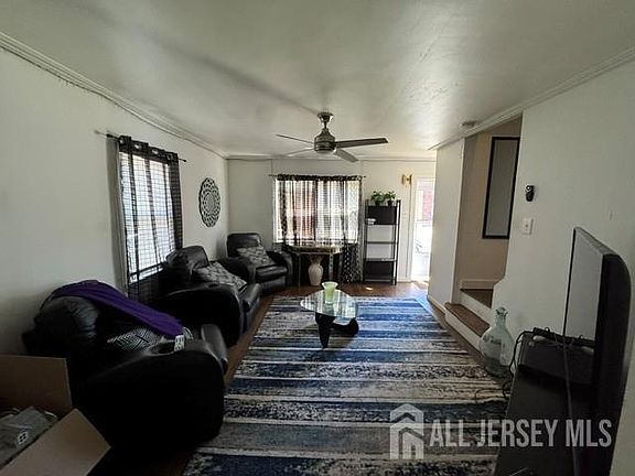 4th image of 153 Rutgers St