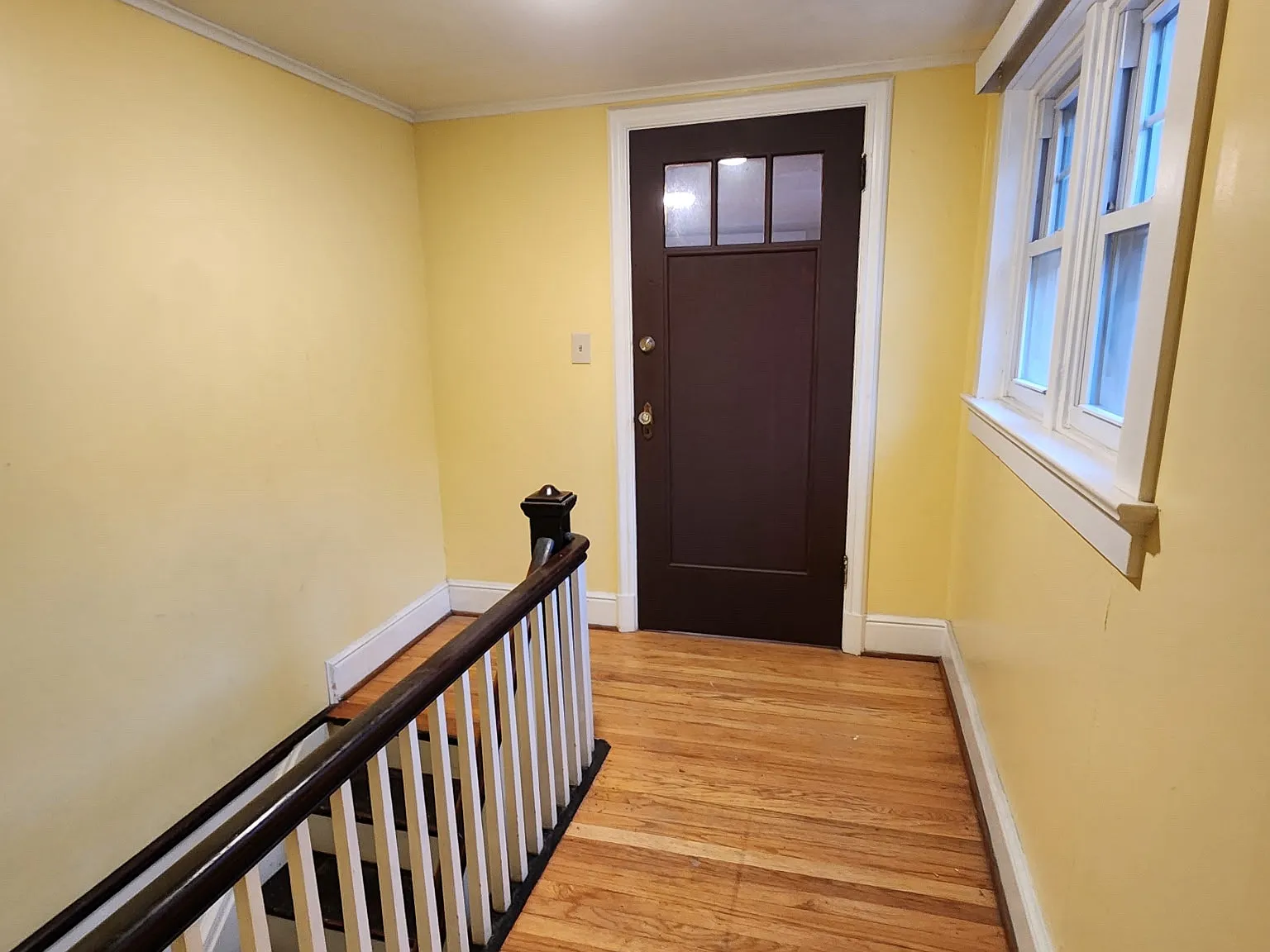 9 Spring Ave — Photo 3