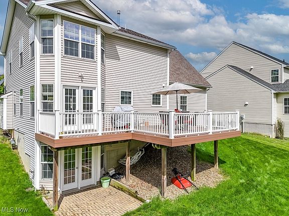 4th image of 9800 Creekside Way