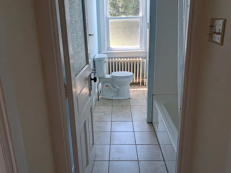 81 Noble St #1 — Photo 12