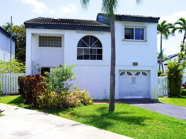 253 NE 211th Ter, Miami, FL 33179