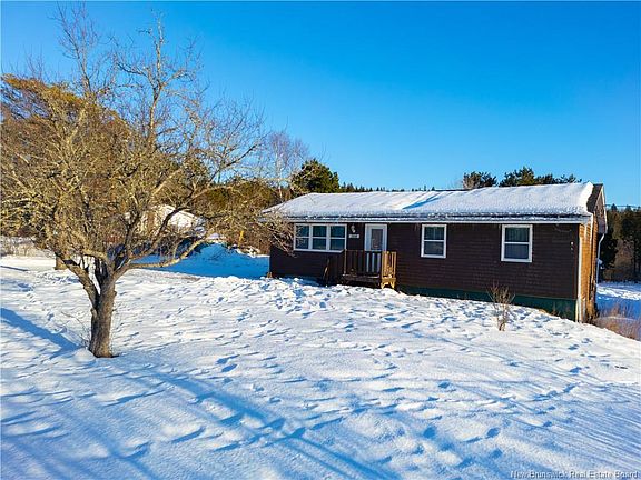 3rd image of 304 Bonney Rd