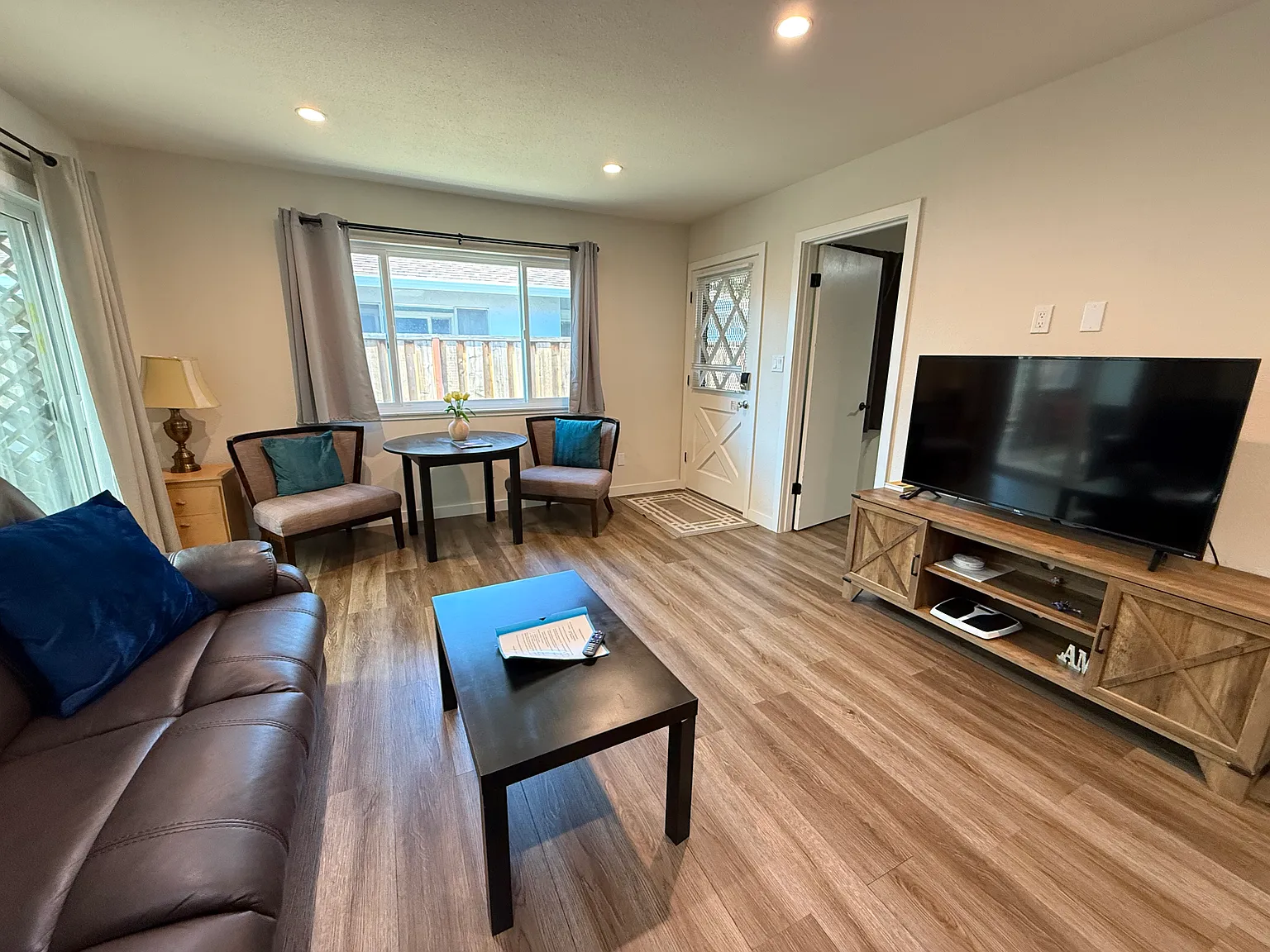 4 bed, 1300 sqft, $2,200 — Photo 1