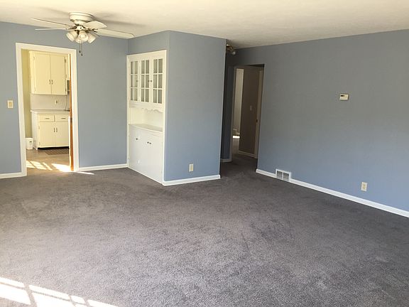 5th image of 20114 Hilliard Blvd