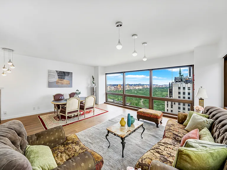 721 5th Ave #45D — Photo 1