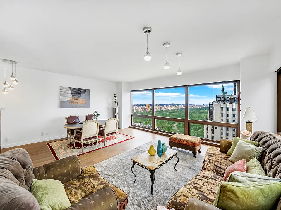 721 5th Ave #45D