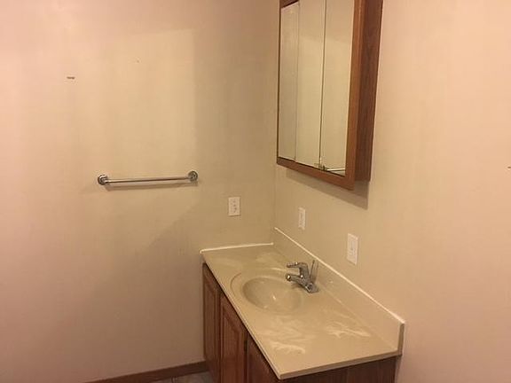 large bathroom/laundry room