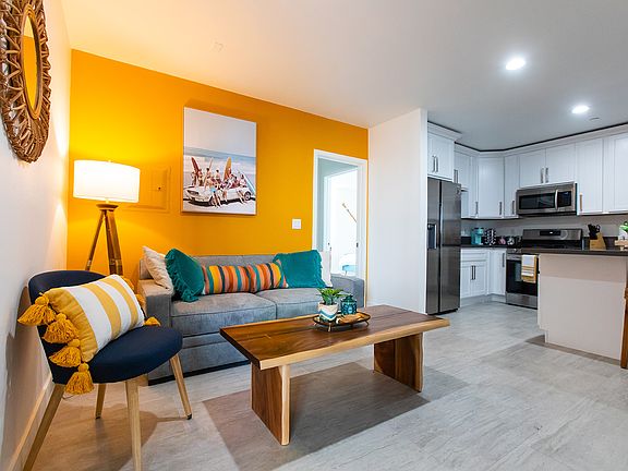 5th image of 1212 N Broadway #104