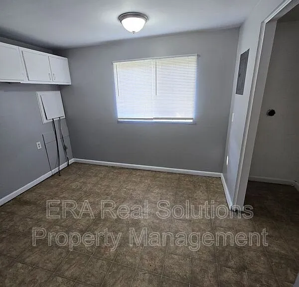 3600 Cushing Dr #C — Photo 11