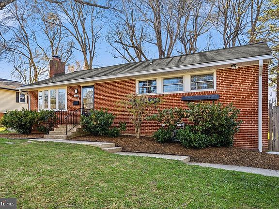 3rd image of 5404 Nutting Dr