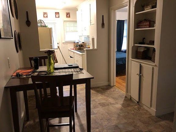 5th image of 47 Glenwood St APT 4