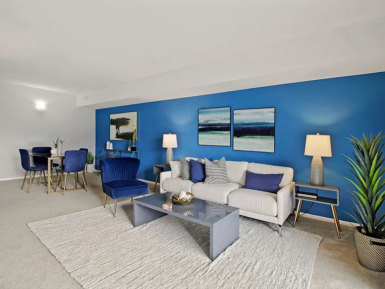 Lighthouse at Twin Lakes Apartment Homes — Photo 6