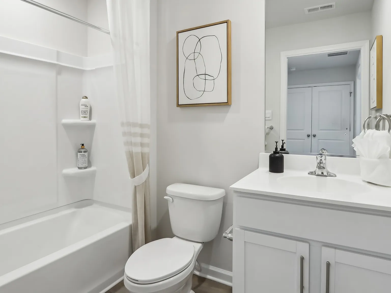 3 bed, 2.5 bath, 1500 sqft, $3,200 — Photo 4