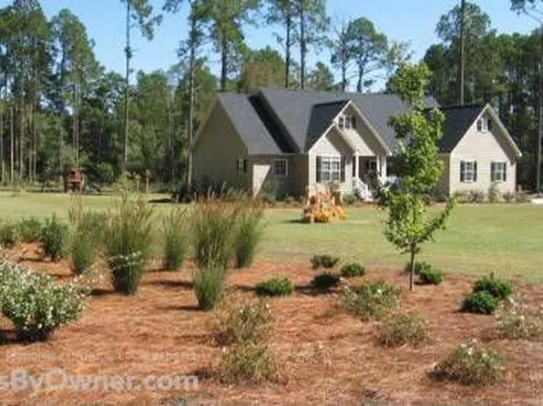 275 Arden Dr, Swainsboro, GA 30401