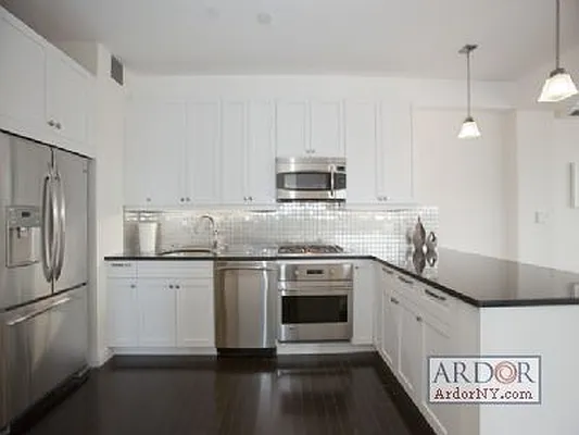 Sold by ArdorNY | media 9