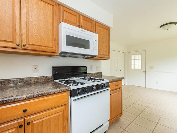 5th image of 1734 Fayette Ct