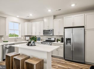 850 Graphite Dr, Phoenixville, PA 19460