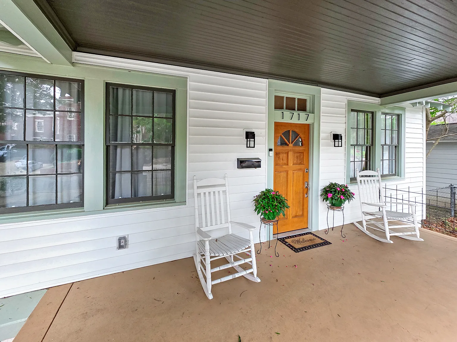 Charming Garden District Home — Photo 3