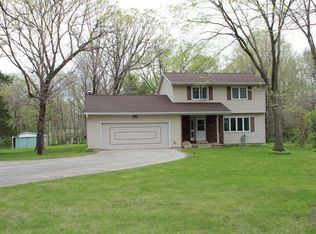 9759 Sylvan Dr, Janesville, IA 50647