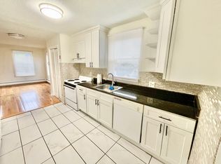 290 W Main St #4, Stamford, CT 06902