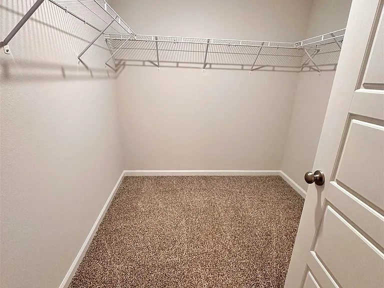 6081 Secretariat Way — Photo 13