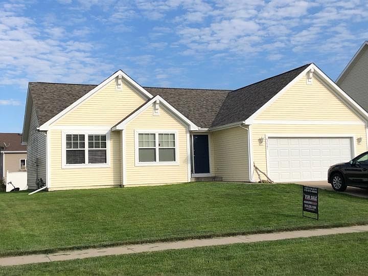 1st image of 317 NW Driftwood Dr