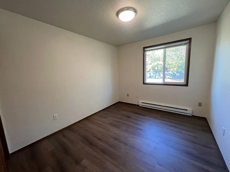 1411 G St #A — Photo 10