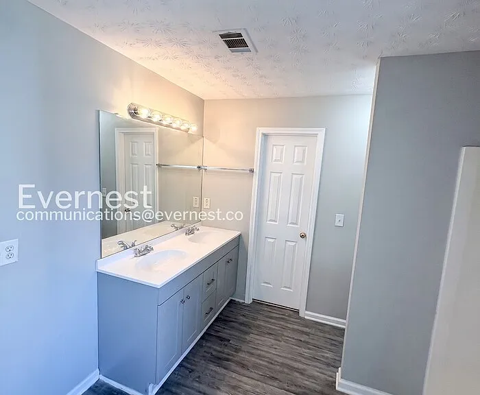 7035 Setters Way — Photo 9