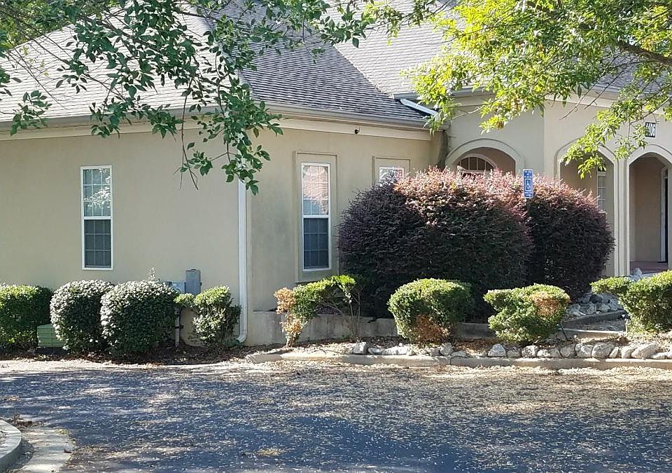 2nd image of 1106 Furys Ln #B