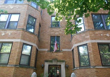 1st image of 1519 W Rosemont Ave
