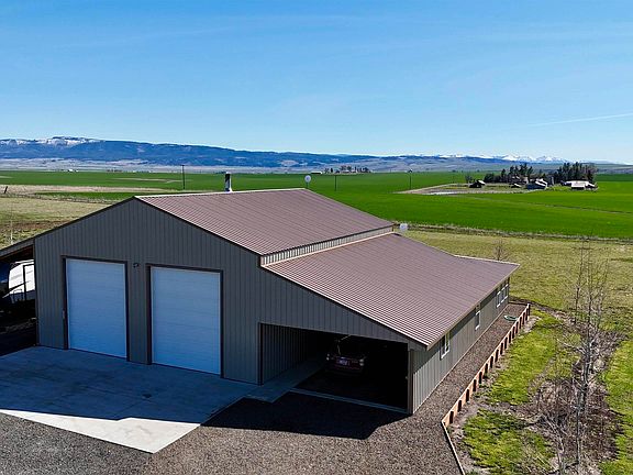 3rd image of 232 Camas Rd