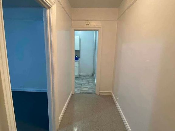 2nd image of 735 Walton Ave APT B1