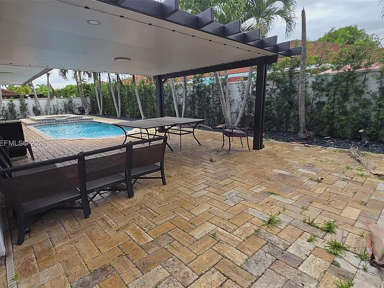 3140 SW 142nd Ave — Photo 35